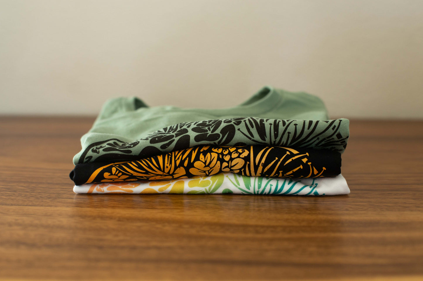 Mai Poina Ia'u Women's Tee