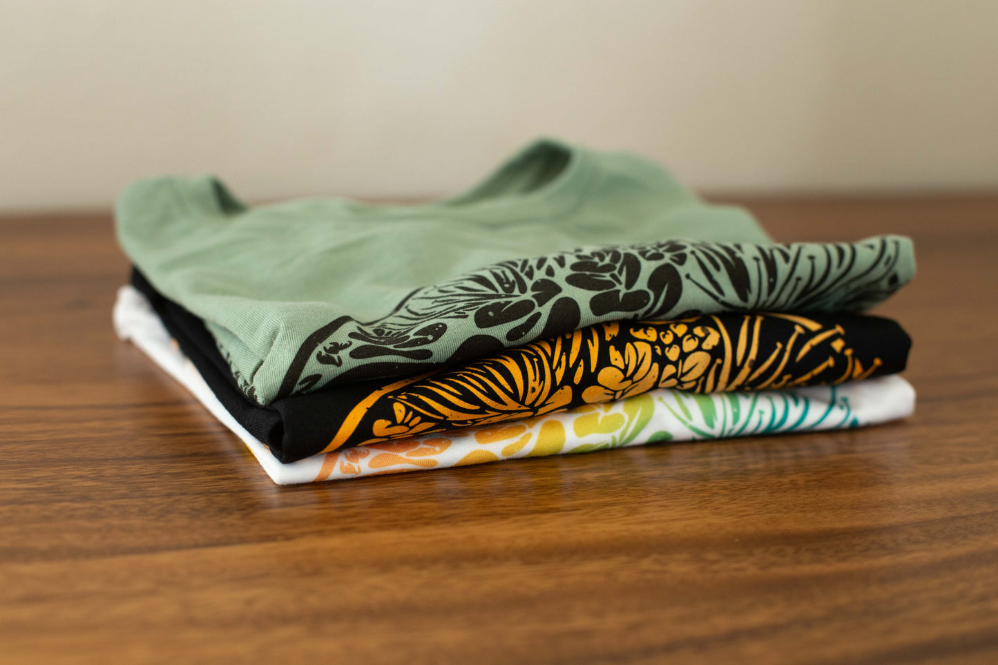 Mai Poina Ia'u Women's Tee