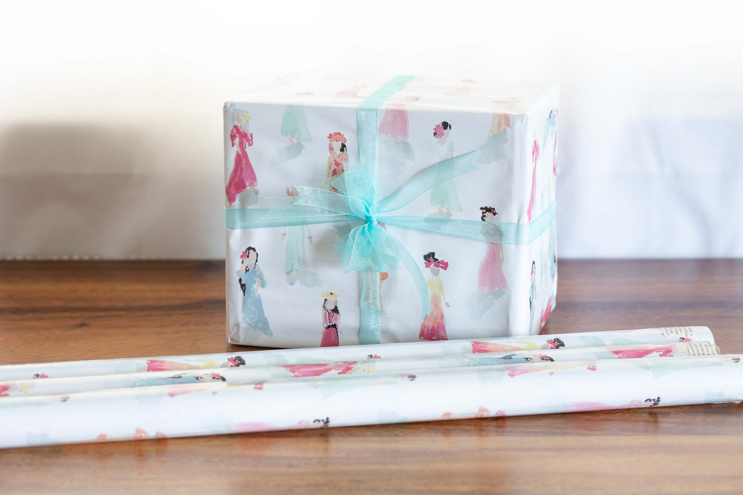 Muumuu Ladies Wrapping Paper