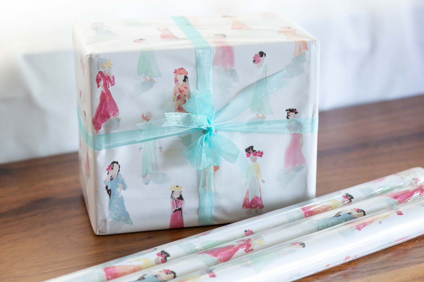 Muumuu Ladies Wrapping Paper