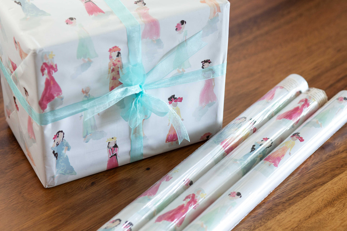 Muumuu Ladies Wrapping Paper